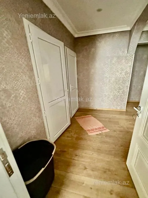 Satılır 3 otaqlı köhnə tikili 85 m²