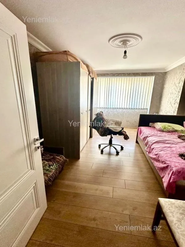 Satılır 3 otaqlı köhnə tikili 85 m²