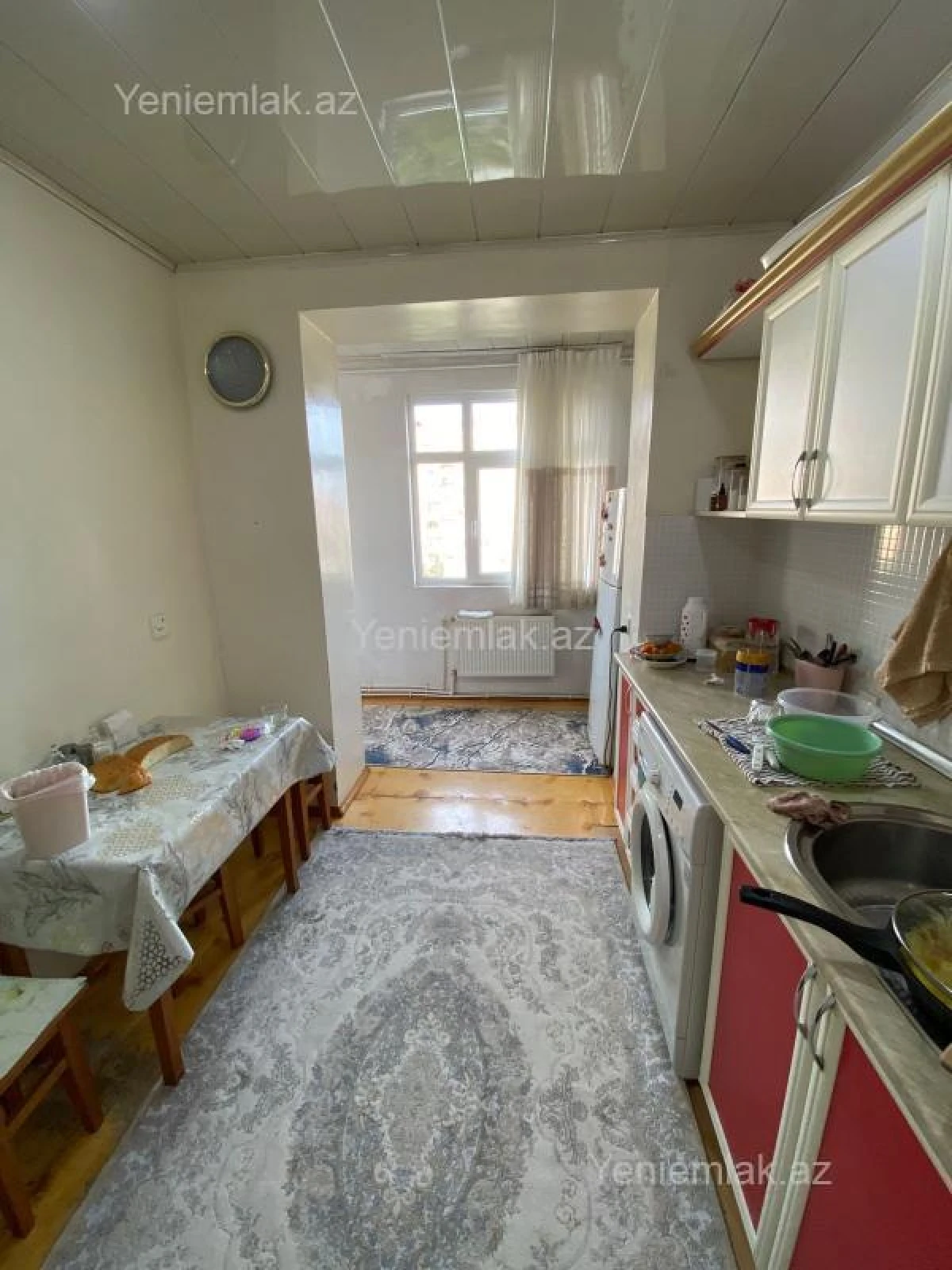 Satılır 4 otaqlı köhnə tikili 90 m²