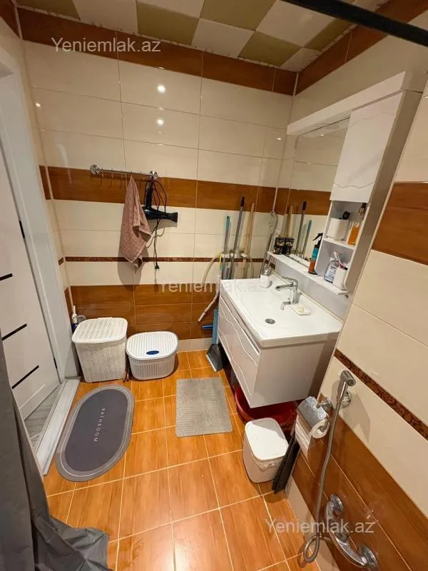 Satılır 2 otaqlı yeni tikili 60 m²