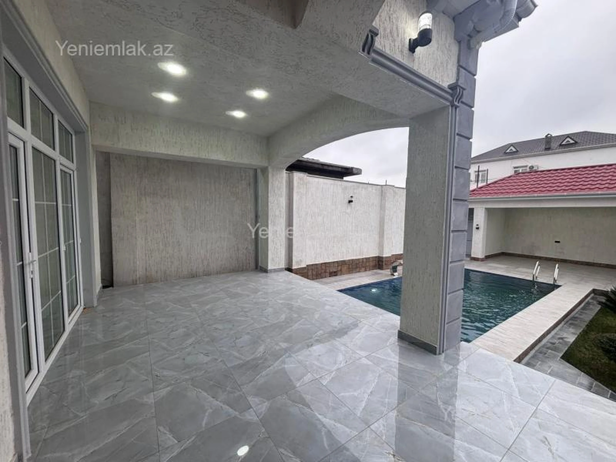 Satılır 4 otaqlı həyət evi 150 m²