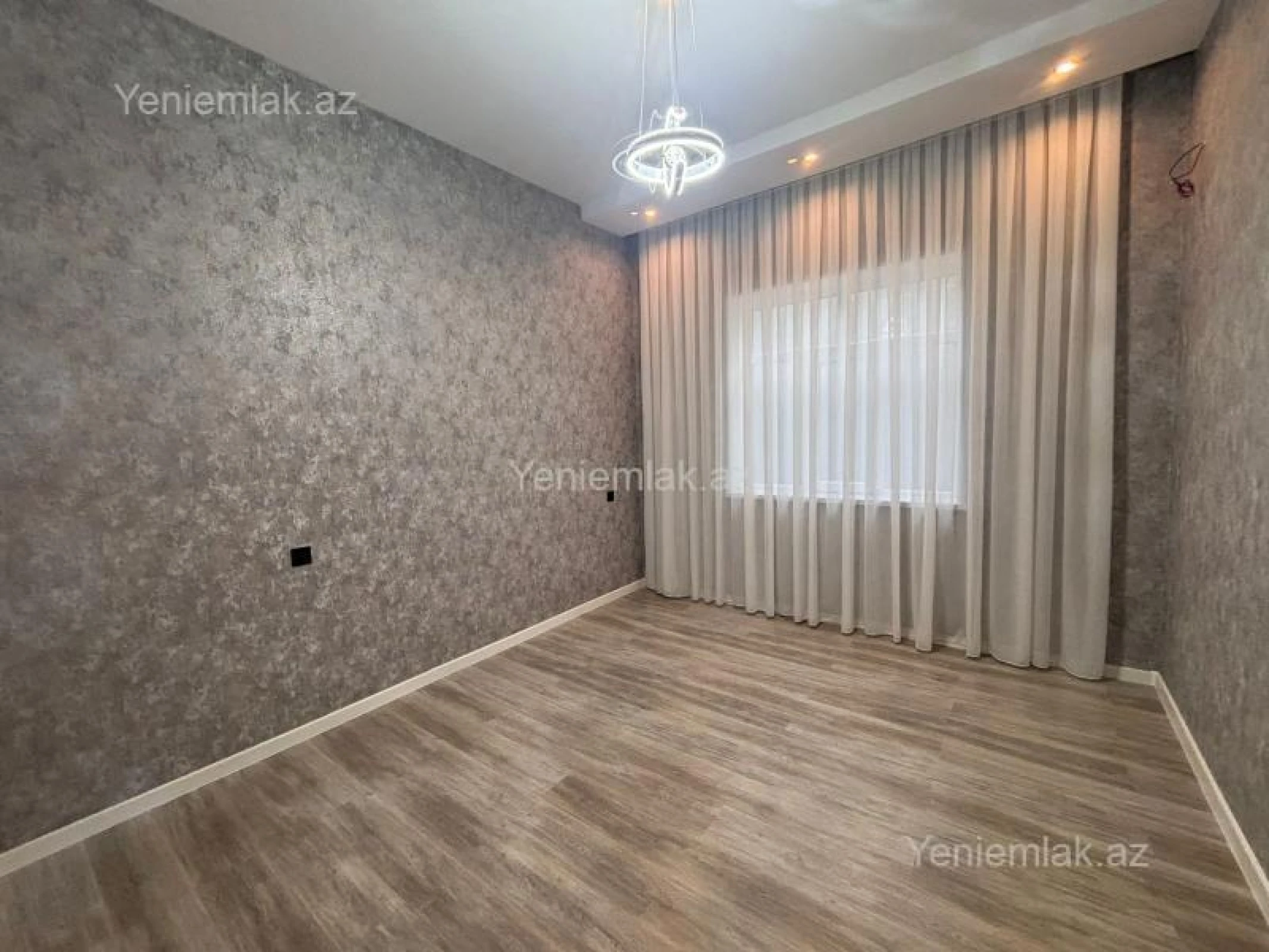 Satılır 4 otaqlı həyət evi 150 m²