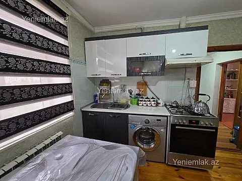 Satılır 3 otaqlı köhnə tikili 88 m²