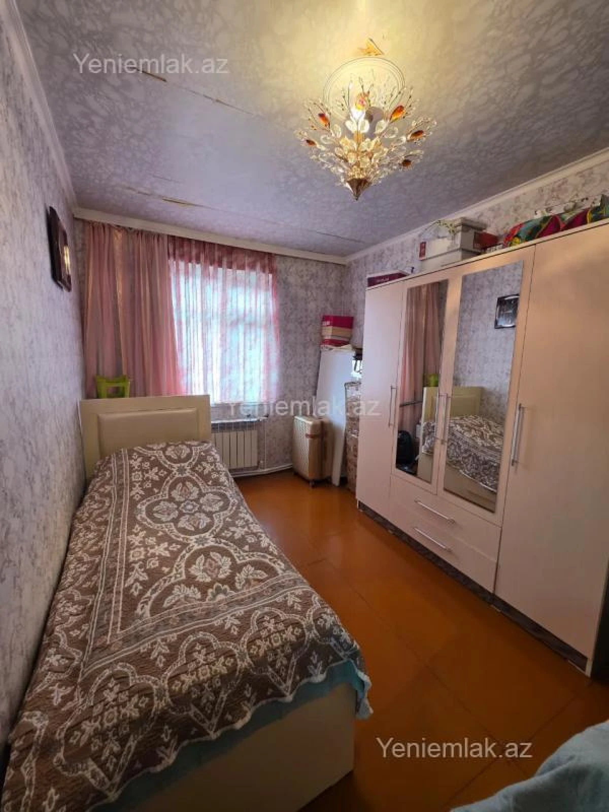 Satılır 3 otaqlı köhnə tikili 88 m²
