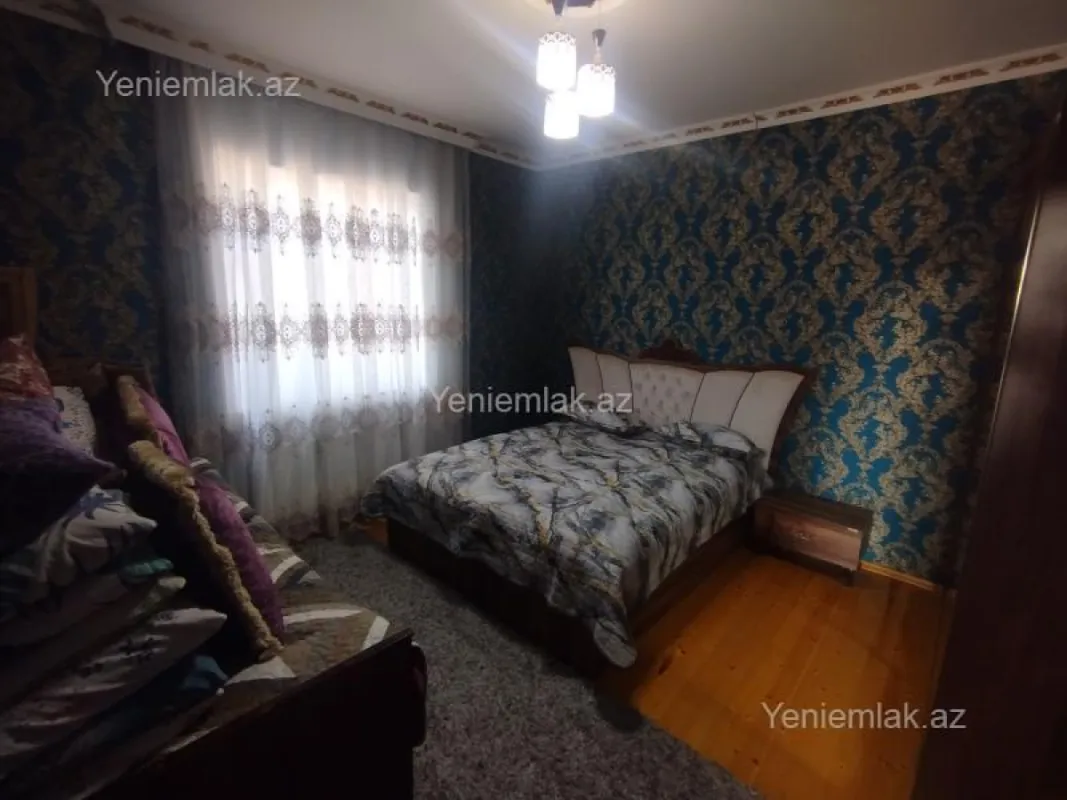 Satılır 4 otaqlı həyət evi 125 m²
