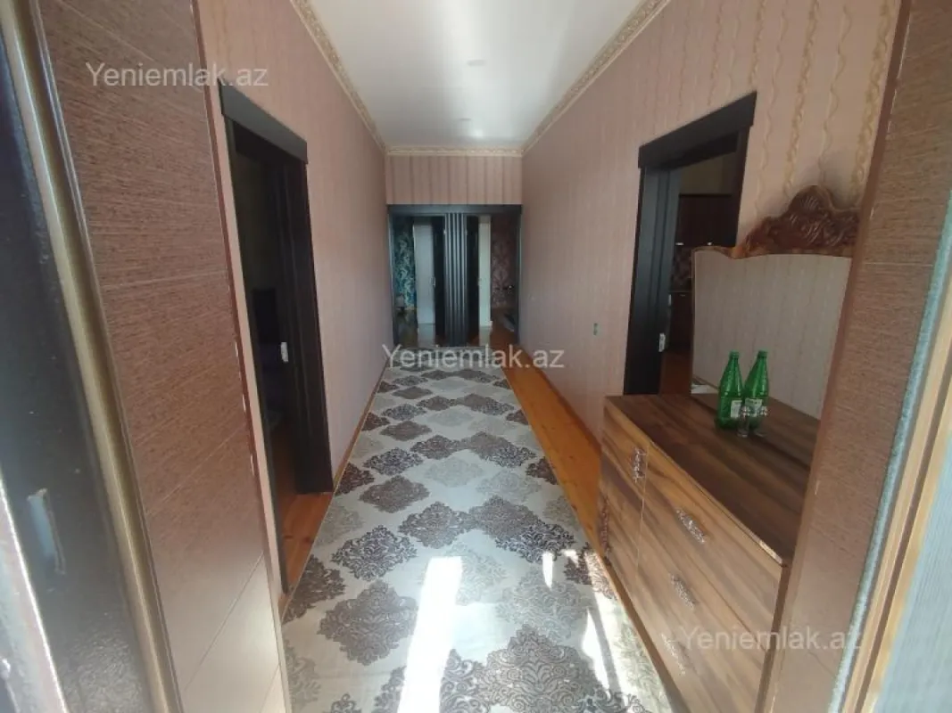 Satılır 4 otaqlı həyət evi 125 m²