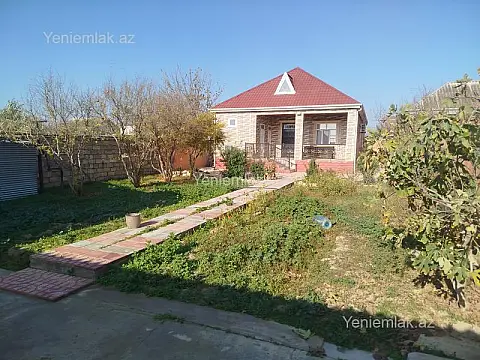 Satılır 4 otaqlı həyət evi 125 m²