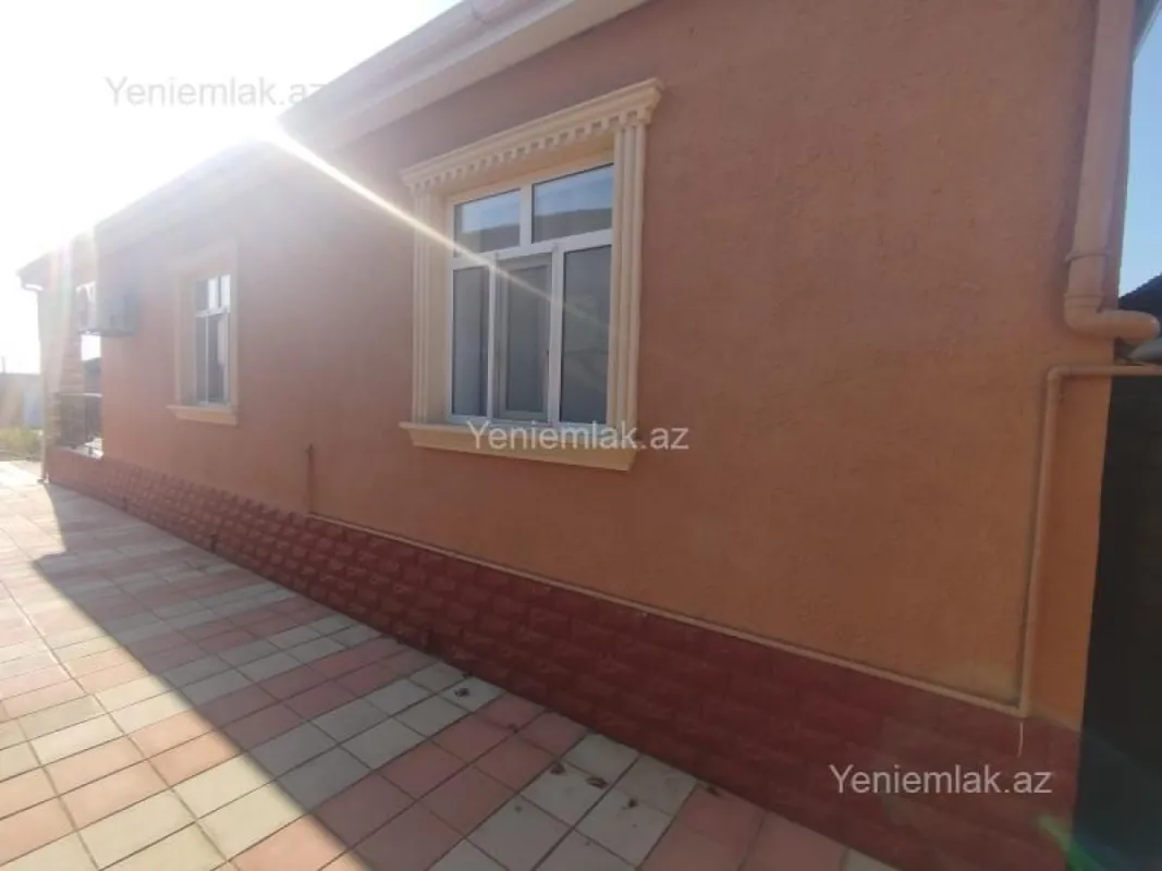 Satılır 4 otaqlı həyət evi 125 m²