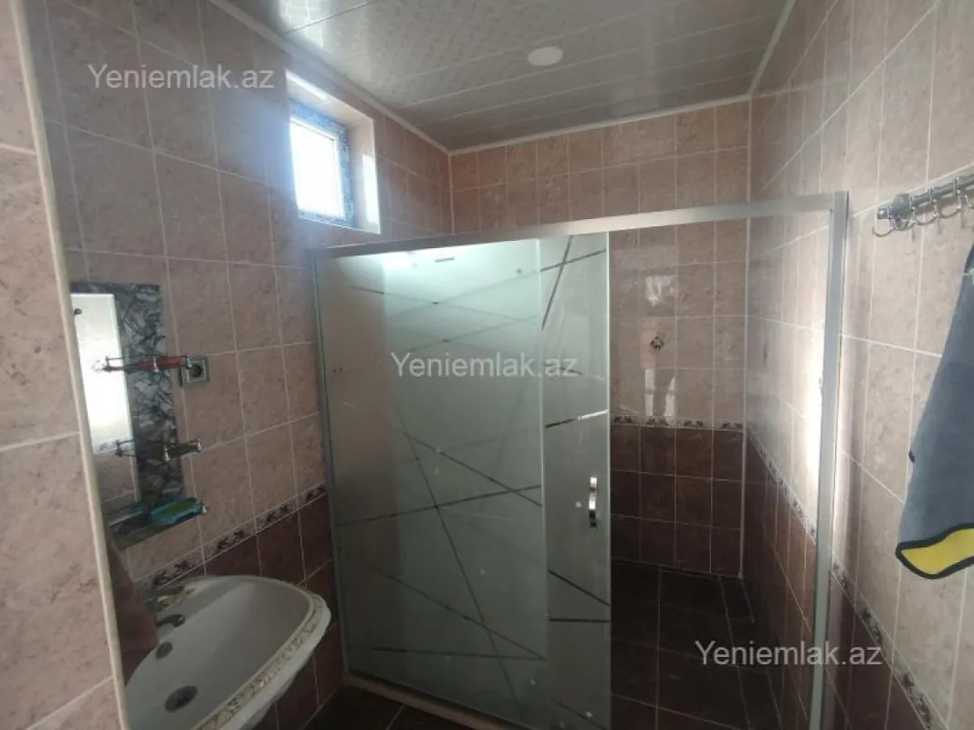 Satılır 4 otaqlı həyət evi 125 m²