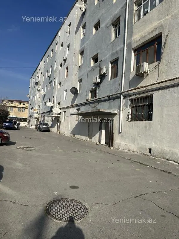 Satılır 3 otaqlı köhnə tikili 70 m²