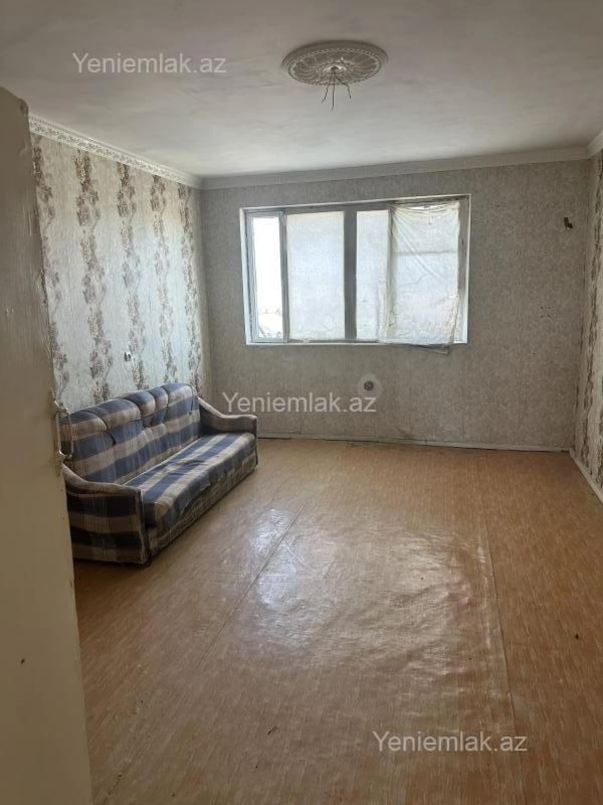 Satılır 3 otaqlı köhnə tikili 70 m²