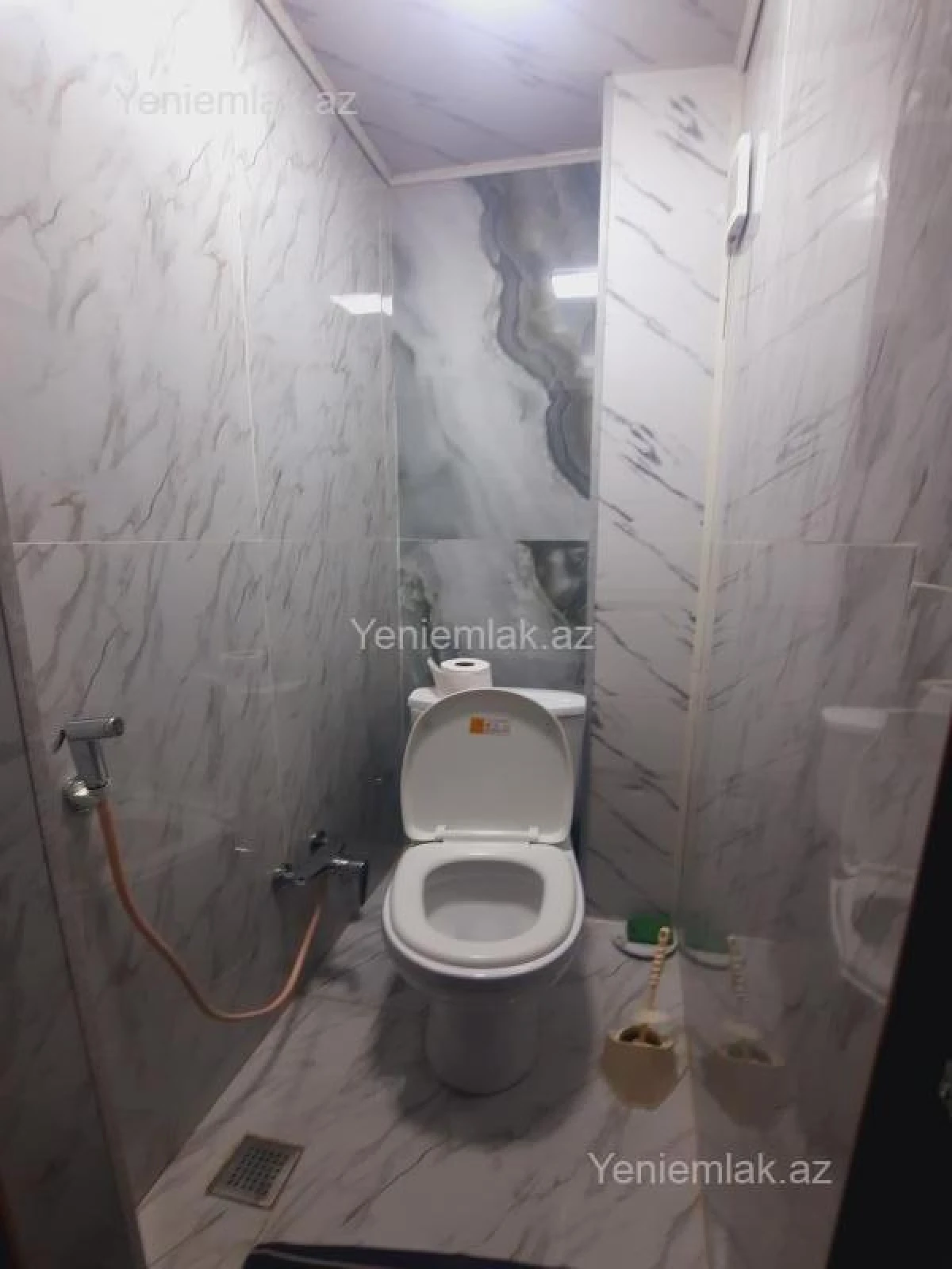 Satılır 4 otaqlı köhnə tikili 85 m²