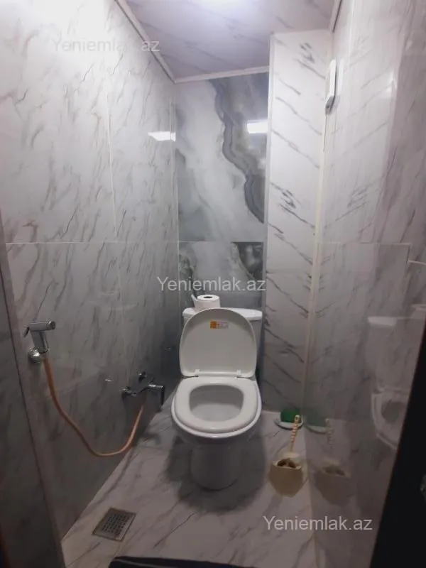 Satılır 4 otaqlı köhnə tikili 85 m²