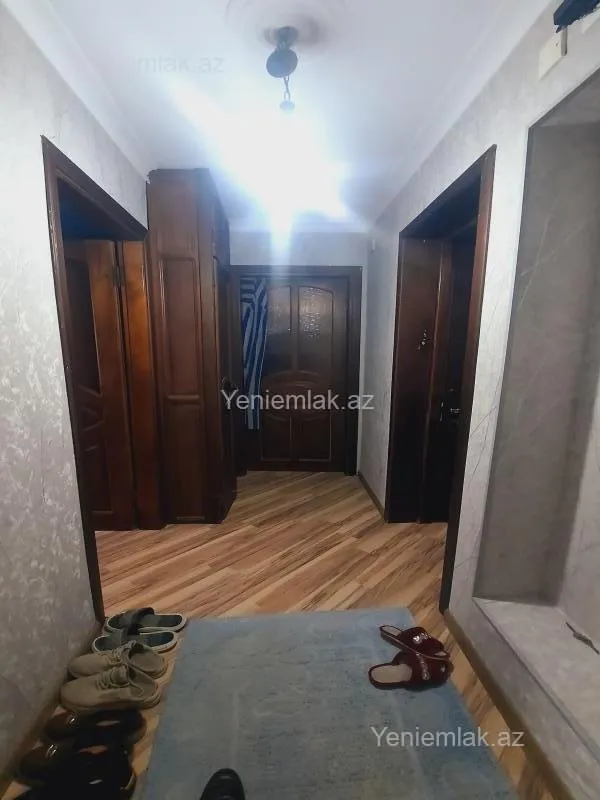 Satılır 4 otaqlı köhnə tikili 85 m²