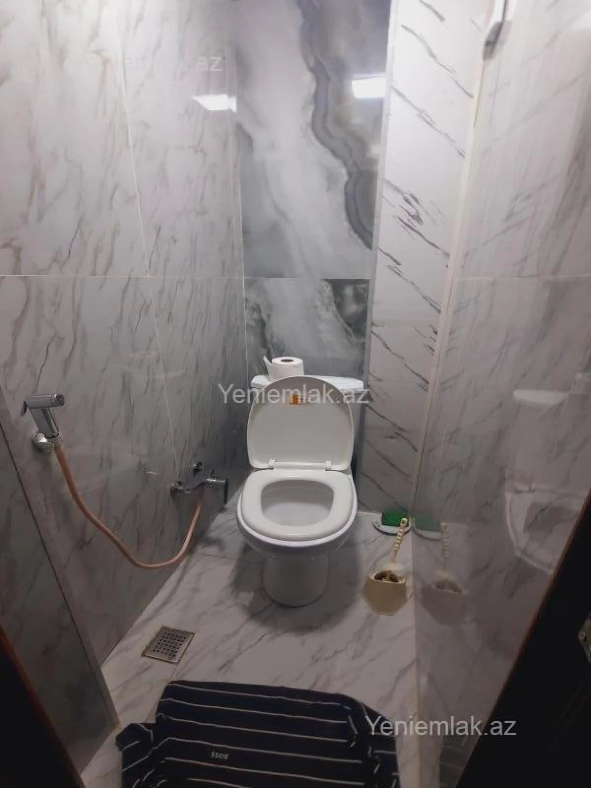 Satılır 4 otaqlı köhnə tikili 85 m²