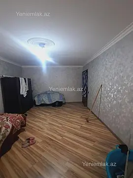 Satılır 4 otaqlı köhnə tikili 85 m²