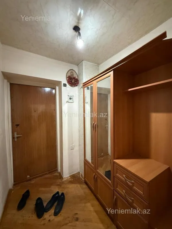 Satılır 3 otaqlı köhnə tikili 70 m²