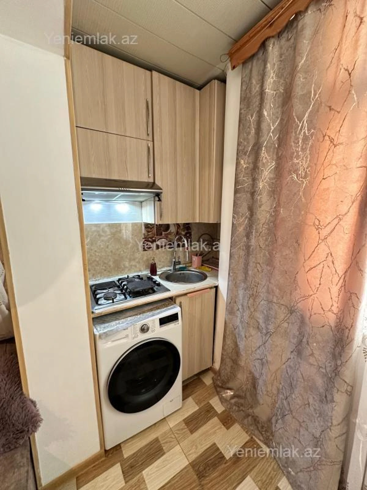 Satılır 1 otaqlı köhnə tikili 49 m²