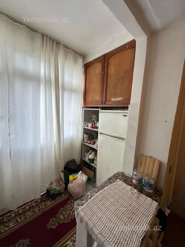 Satılır 1 otaqlı köhnə tikili 49 m²