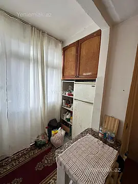 Satılır 1 otaqlı köhnə tikili 49 m²
