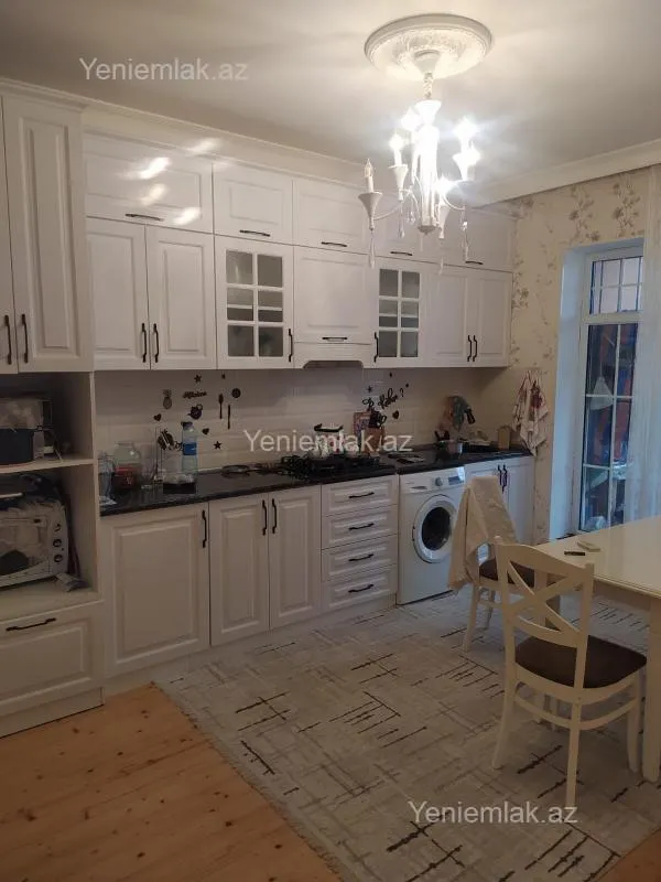 Satılır 4 otaqlı həyət evi 125 m²