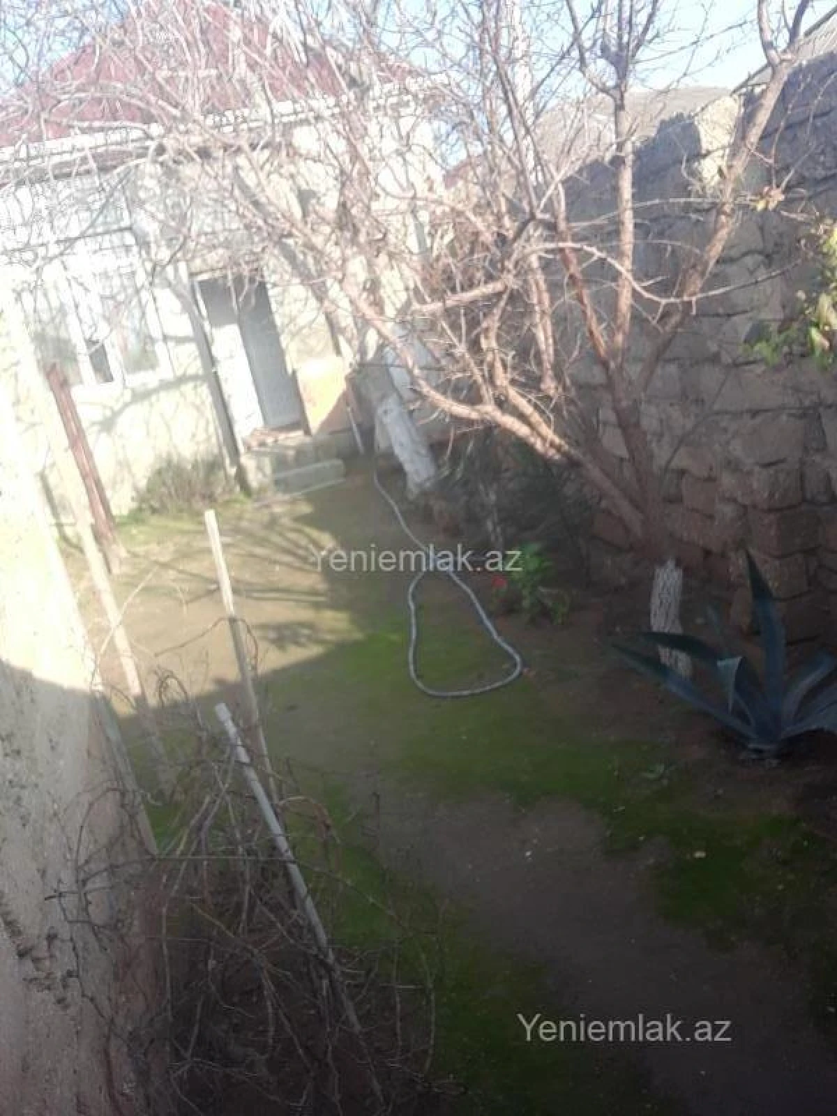 Satılır 3 otaqlı həyət evi 65 m²