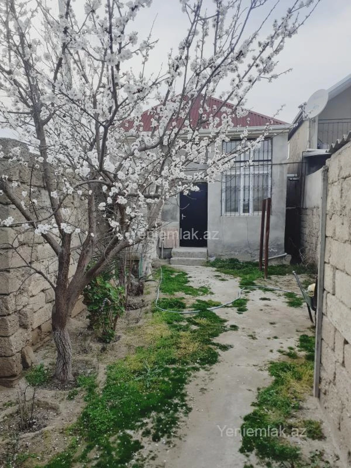 Satılır 3 otaqlı həyət evi 65 m²