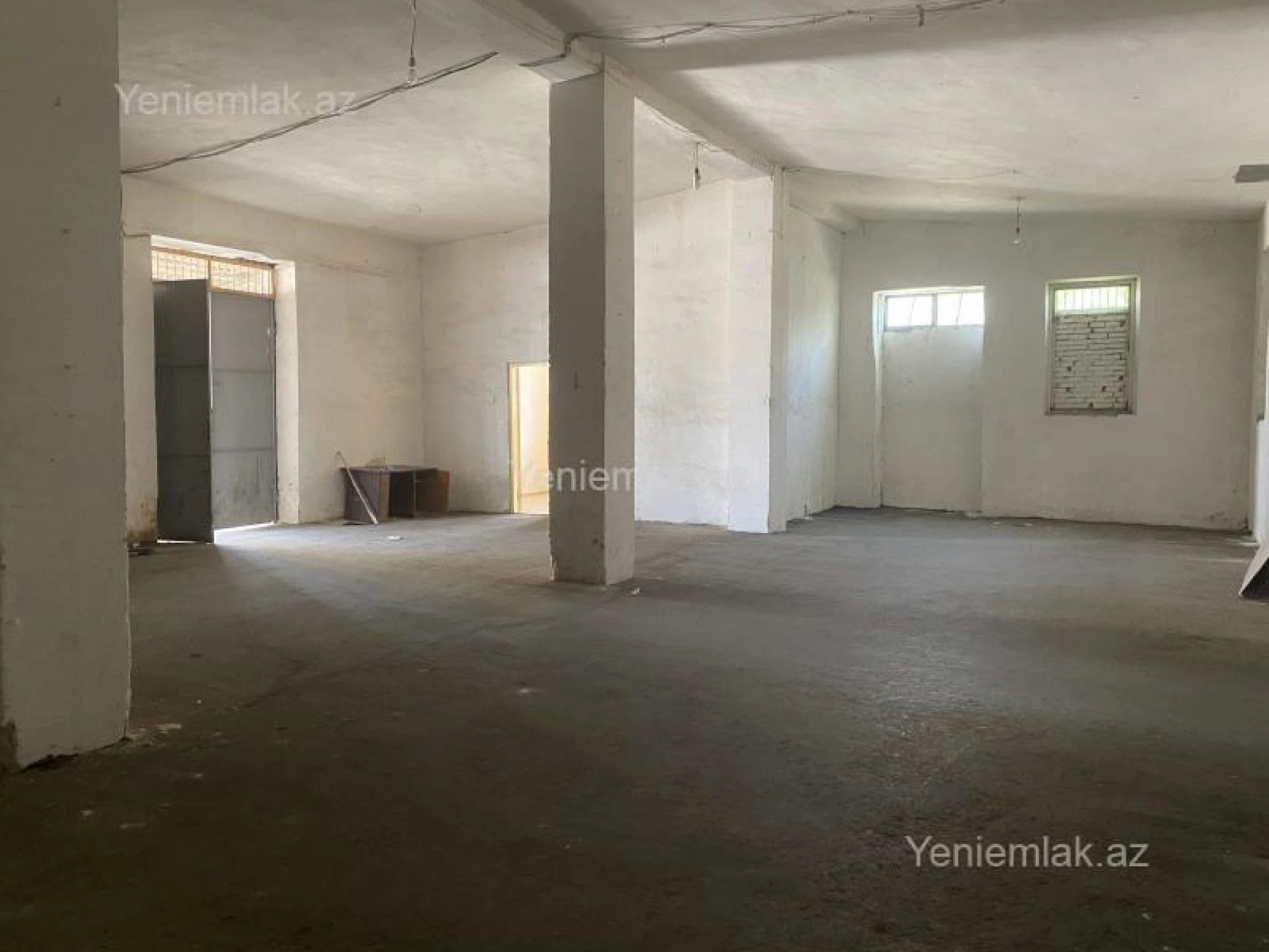 Satılır 12 otaqlı obyekt 3000 m²