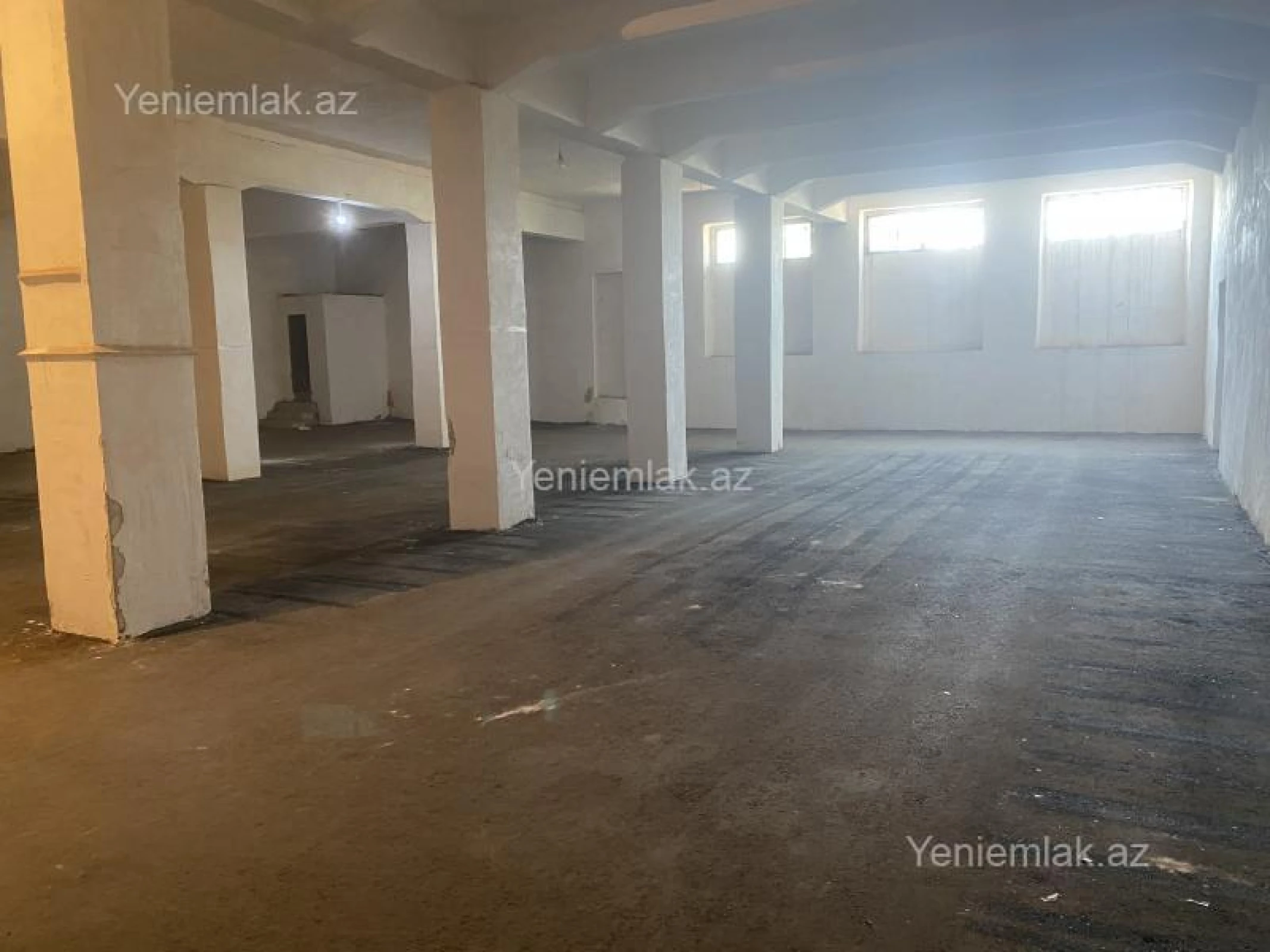 Satılır 12 otaqlı obyekt 3000 m²