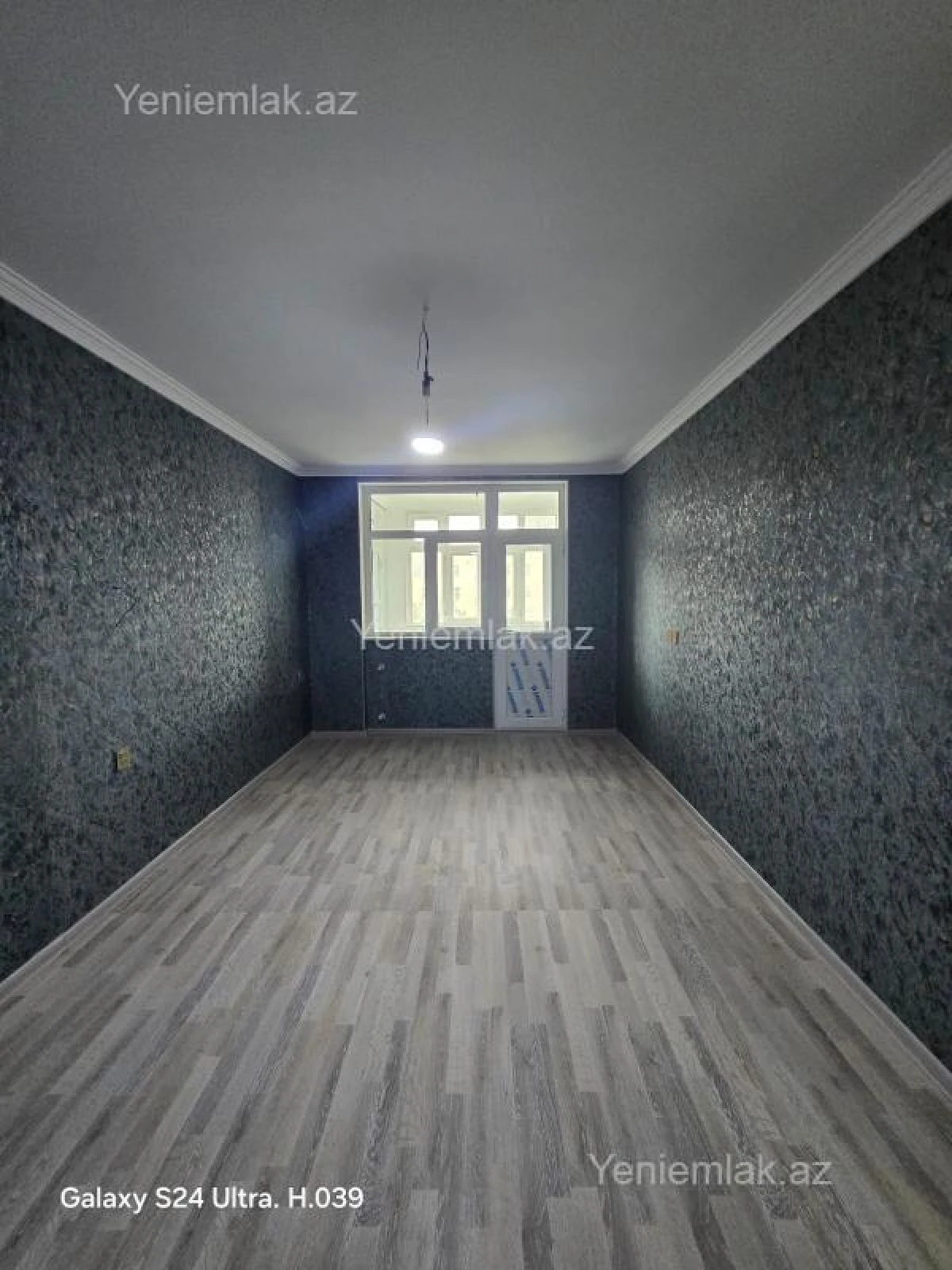 Satılır 3 otaqlı köhnə tikili 75 m²