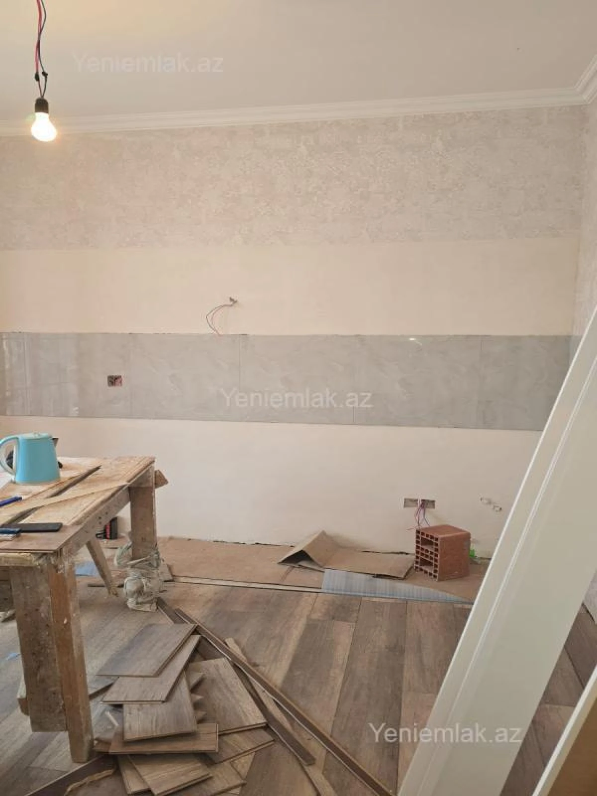 Satılır 3 otaqlı köhnə tikili 75 m²
