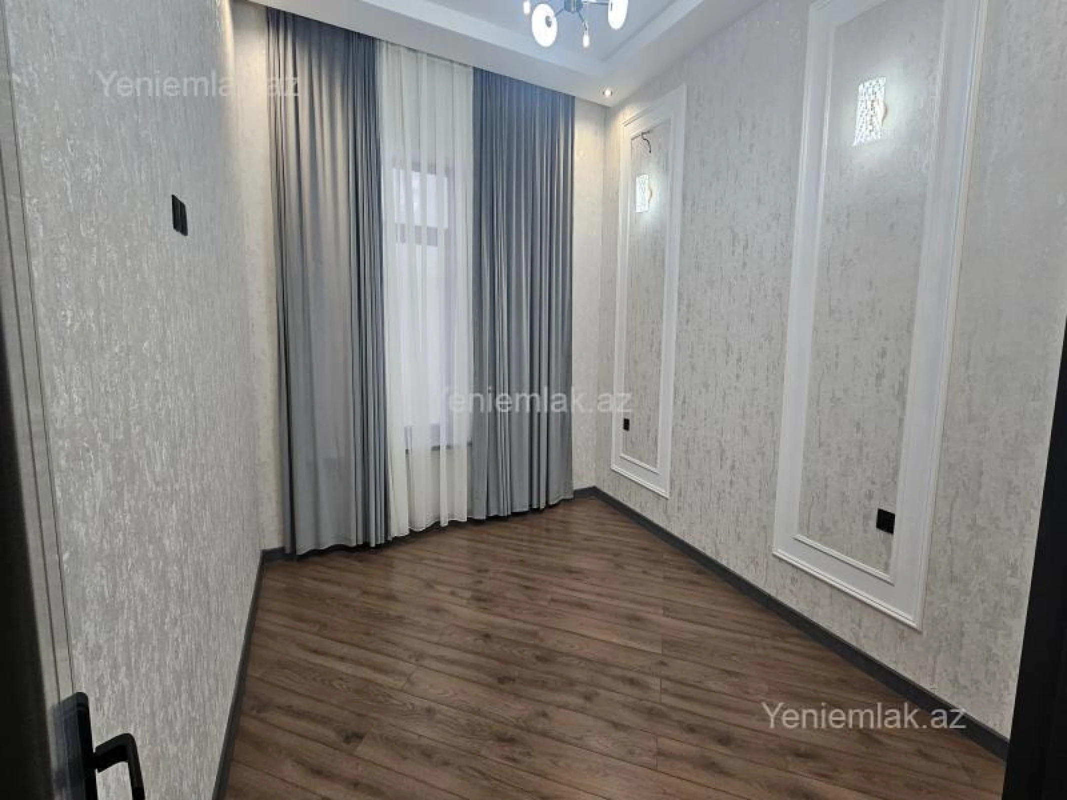 Satılır 5 otaqlı həyət evi 180 m²