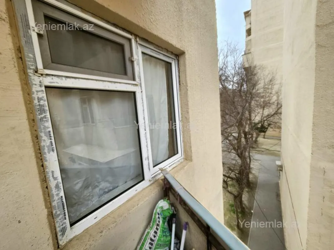 Satılır 1 otaqlı köhnə tikili 40 m²