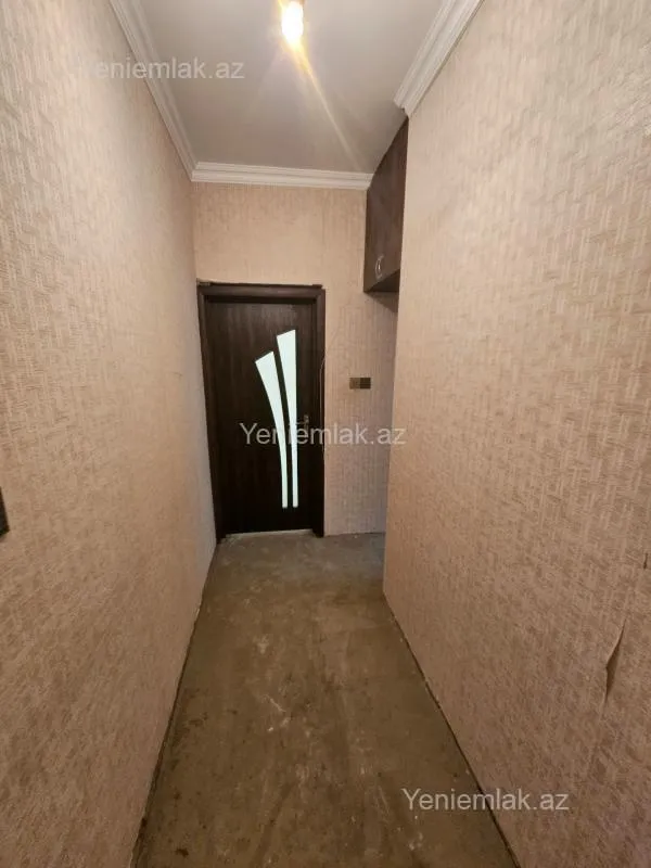 Satılır 1 otaqlı köhnə tikili 40 m²