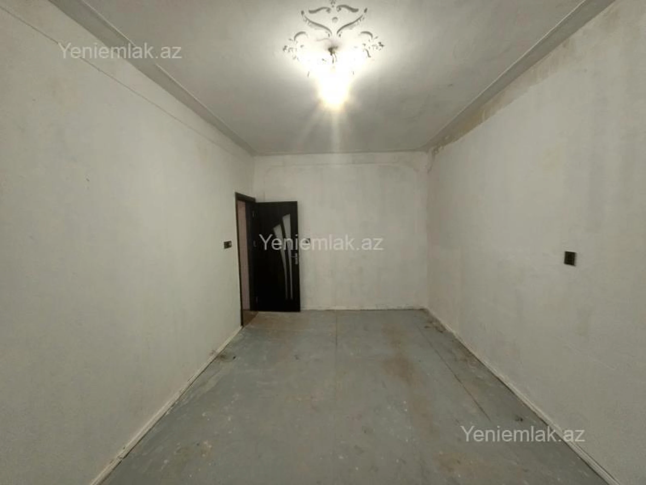 Satılır 1 otaqlı köhnə tikili 40 m²