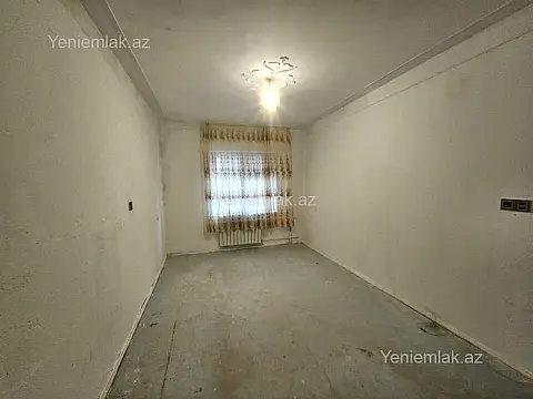 Satılır 1 otaqlı köhnə tikili 40 m²