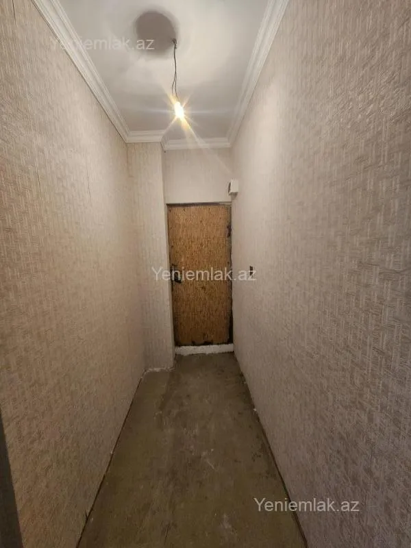 Satılır 1 otaqlı köhnə tikili 40 m²