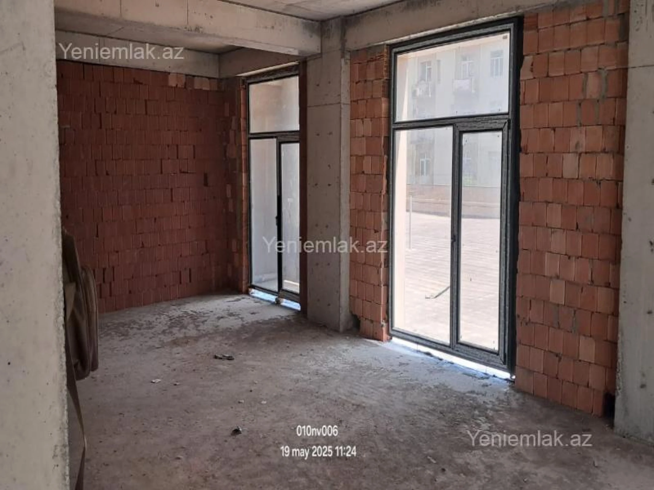 Satılır 4 otaqlı yeni tikili 195 m²