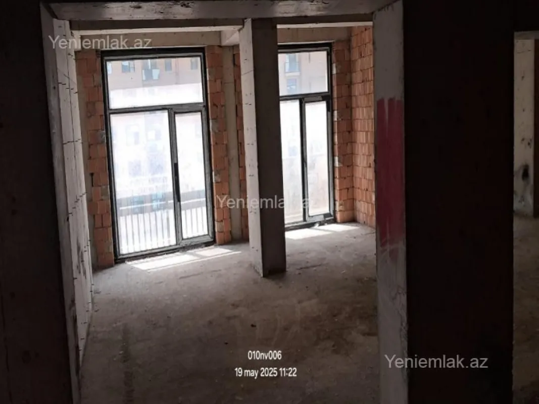 Satılır 4 otaqlı yeni tikili 195 m²