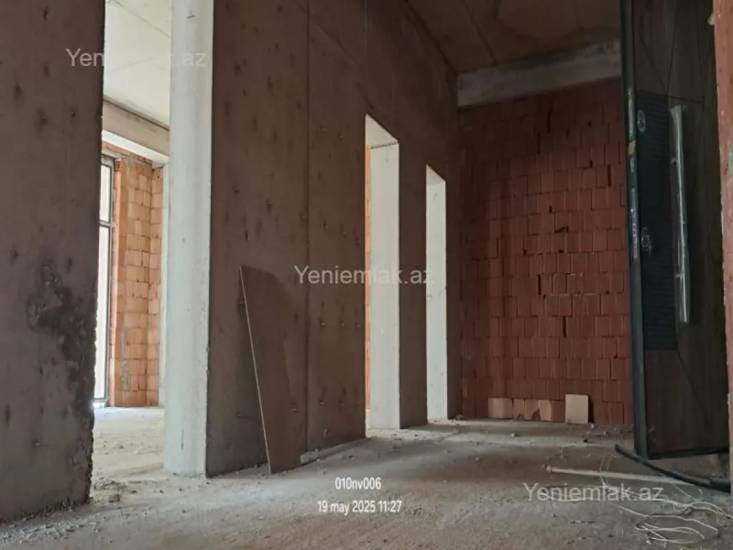 Satılır 4 otaqlı yeni tikili 195 m²