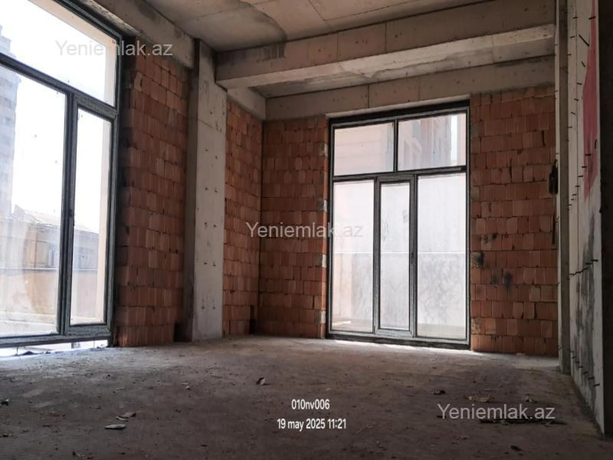 Satılır 4 otaqlı yeni tikili 195 m²