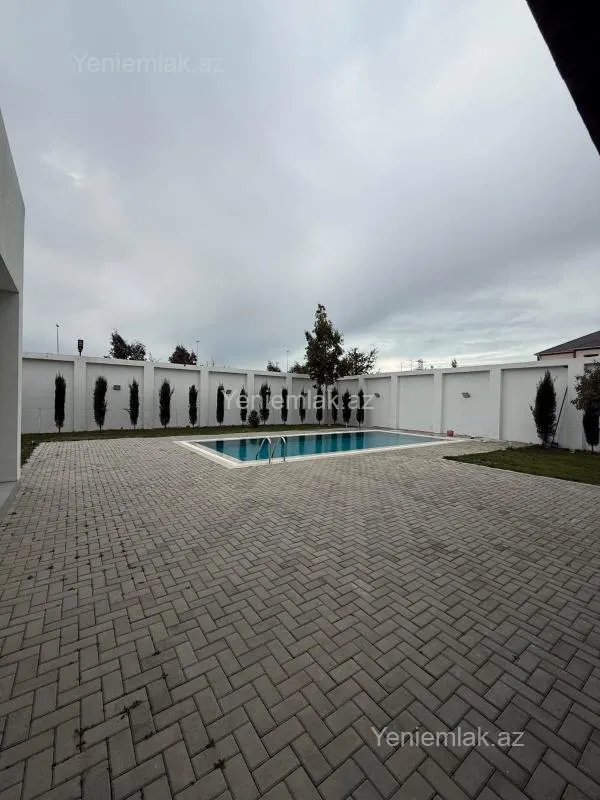 Satılır 4 otaqlı həyət evi 260 m²