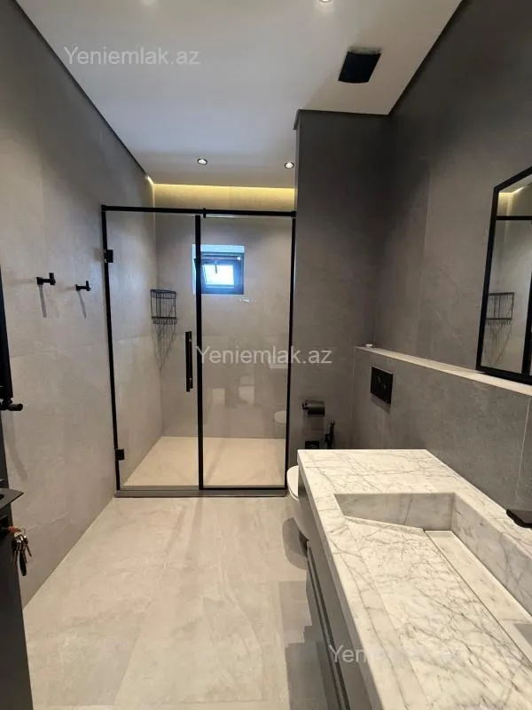 Satılır 4 otaqlı həyət evi 260 m²