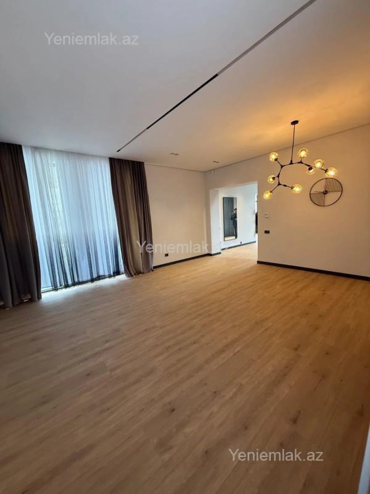 Satılır 4 otaqlı həyət evi 260 m²