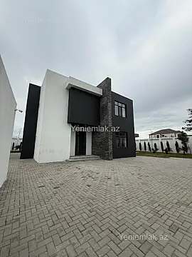 Satılır 4 otaqlı həyət evi 260 m²
