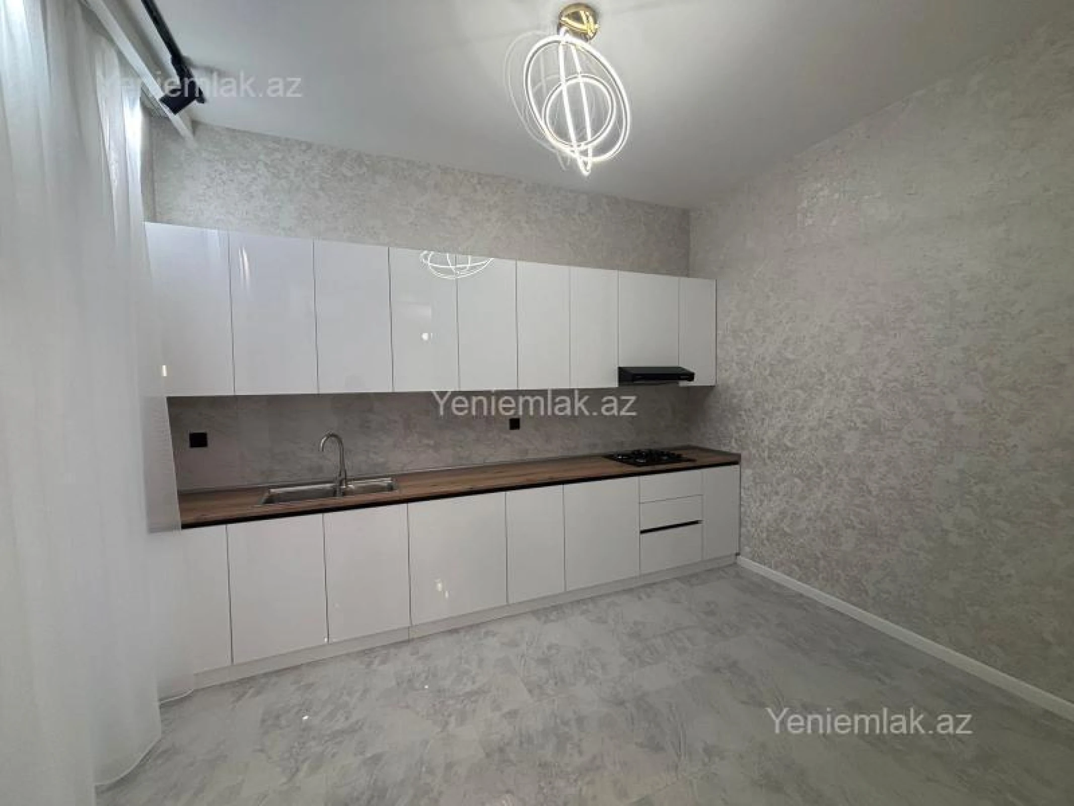 Satılır 4 otaqlı həyət evi 130 m²
