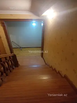 Satılır 5 otaqlı həyət evi 220 m²