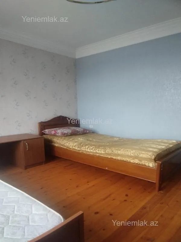 Satılır 5 otaqlı həyət evi 220 m²