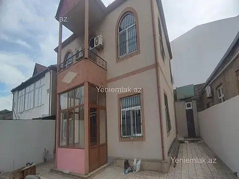 Satılır 5 otaqlı həyət evi 220 m²