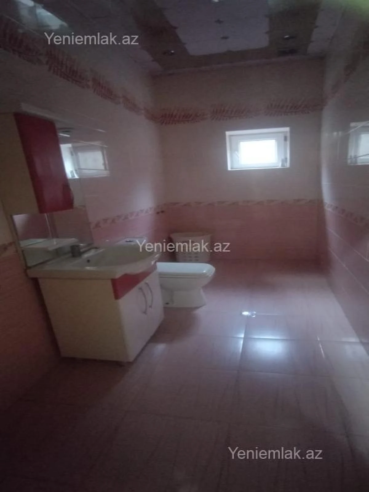 Satılır 5 otaqlı həyət evi 220 m²